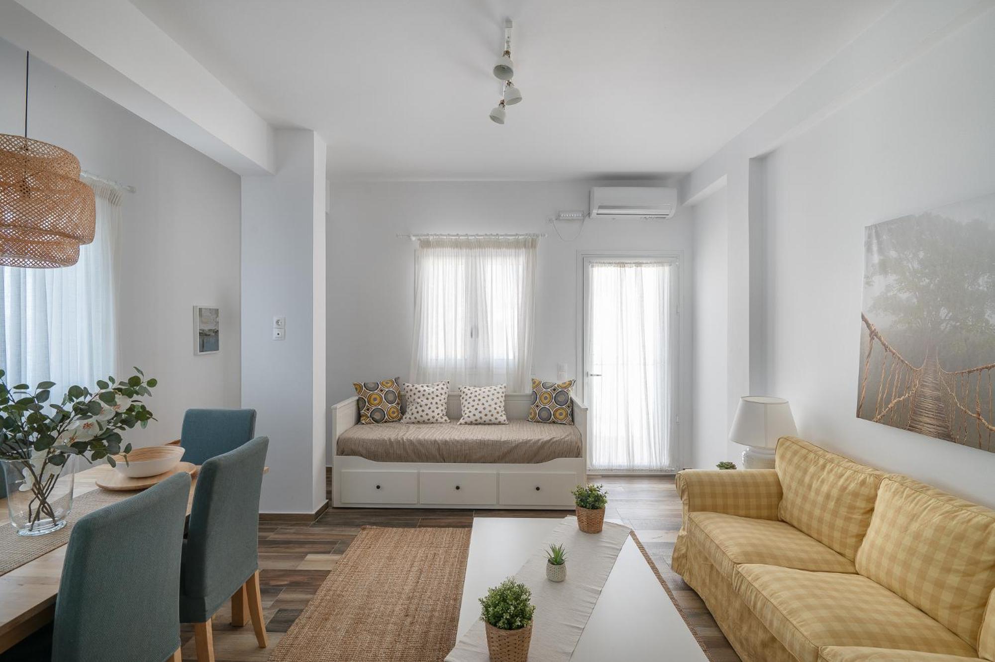 Pouletis Family Apartments - Akroyali Seaview Getaways Kalamata Ngoại thất bức ảnh