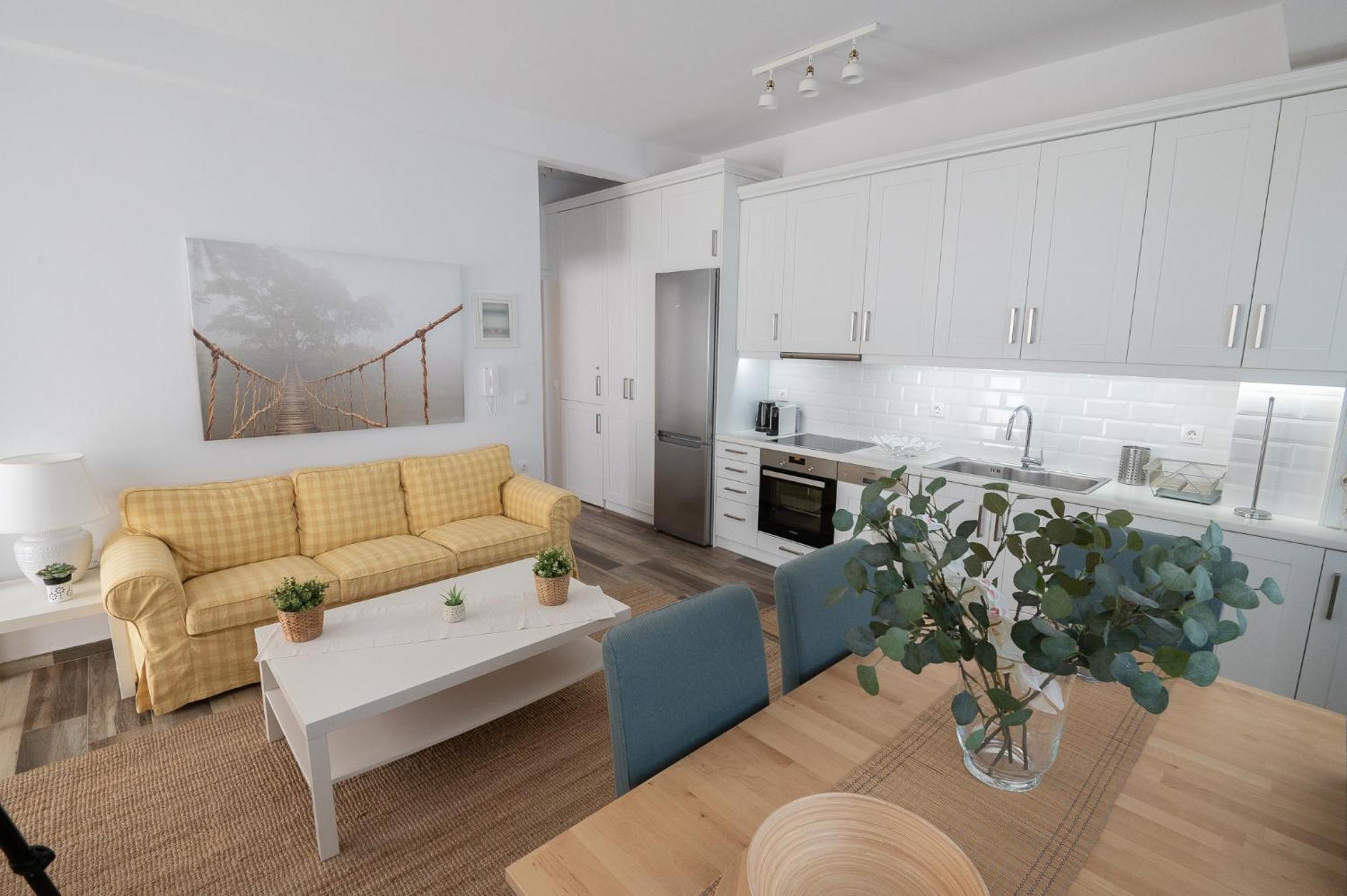 Pouletis Family Apartments - Akroyali Seaview Getaways Kalamata Phòng bức ảnh