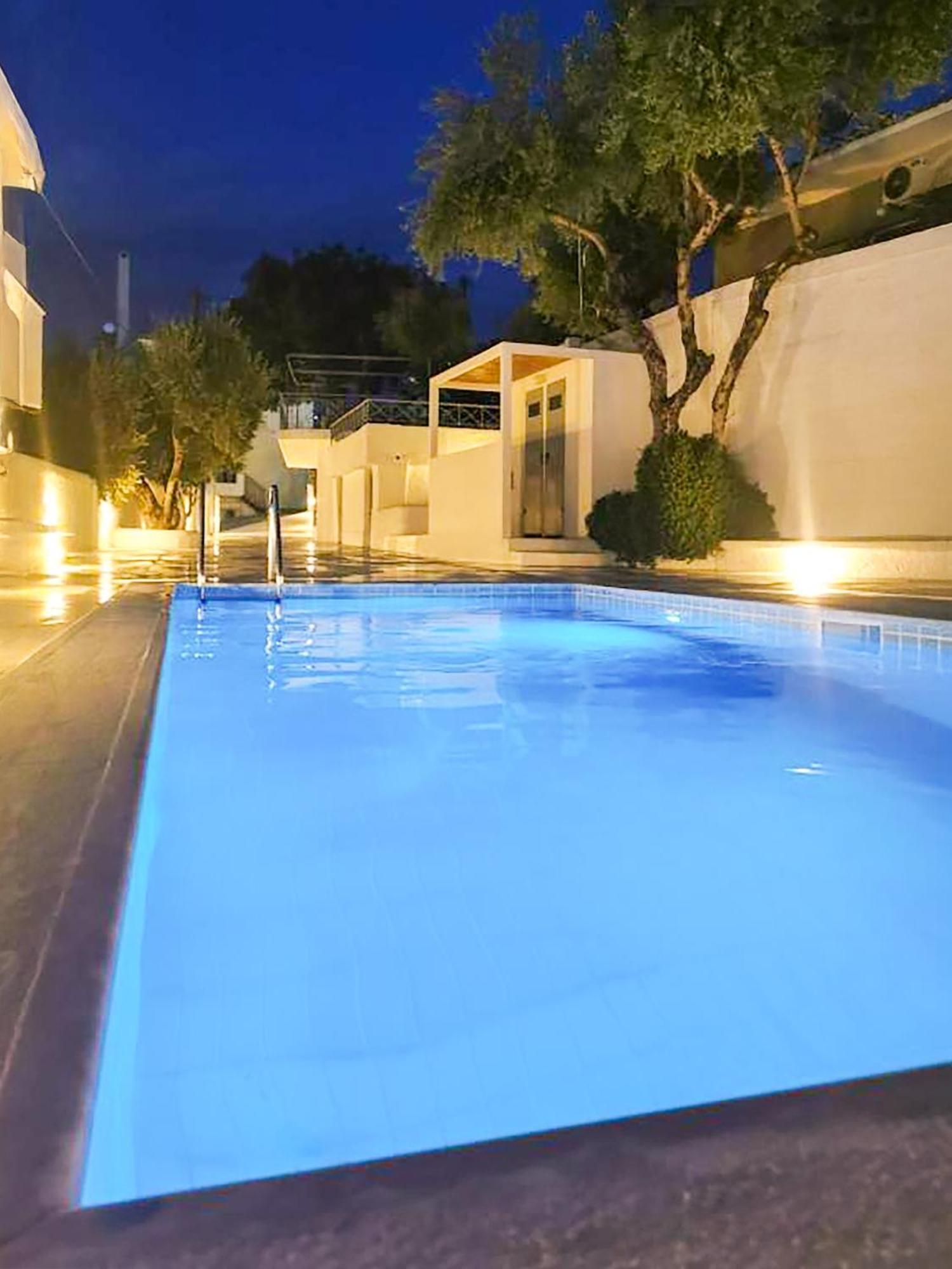 Pouletis Family Apartments - Akroyali Seaview Getaways Kalamata Ngoại thất bức ảnh